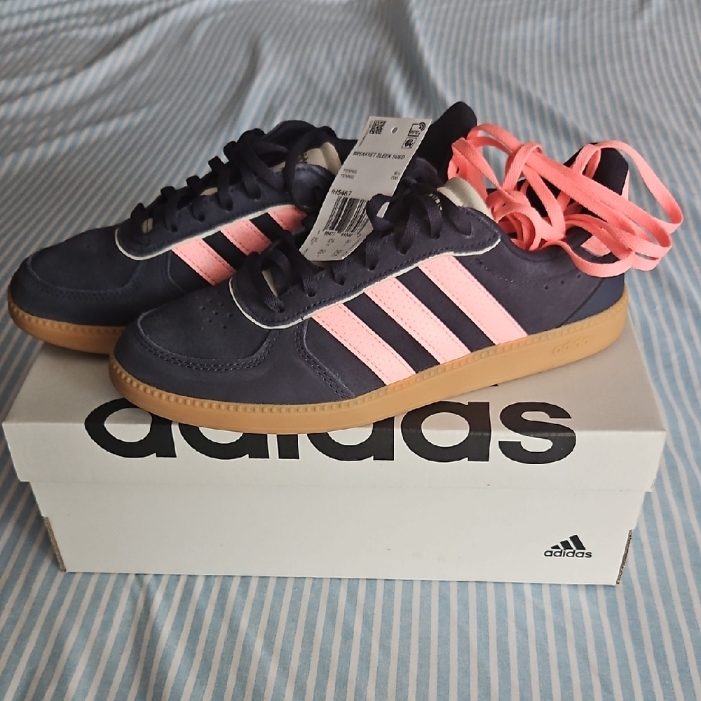 Adidas Dark Blue and Pink Striped Shoes